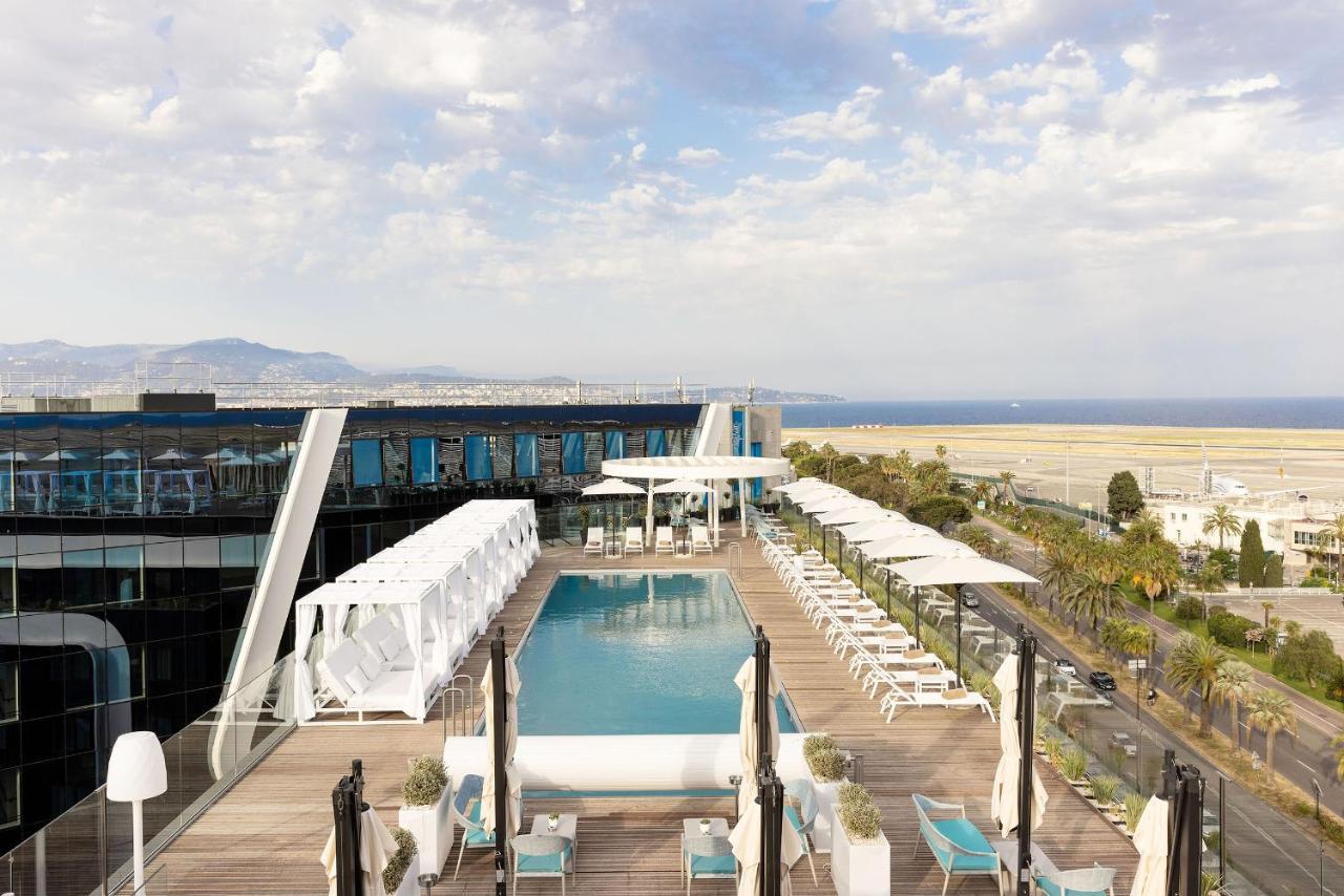 Sheraton Airport Hotel 4*